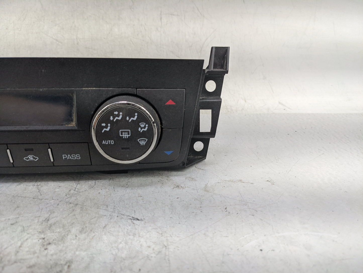 2007-2011 Cadillac Dts Climate Control Module Temperature AC/Heater Replacement P/N:15228682 MX237000-2041 Fits OEM Used Aut
