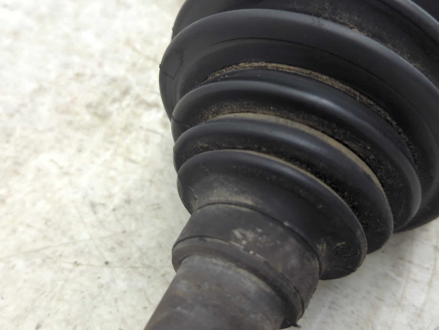 2006-2011 Cadillac Dts Axle Shaft Front Driver Cv C/v - Oemusedautoparts1.com