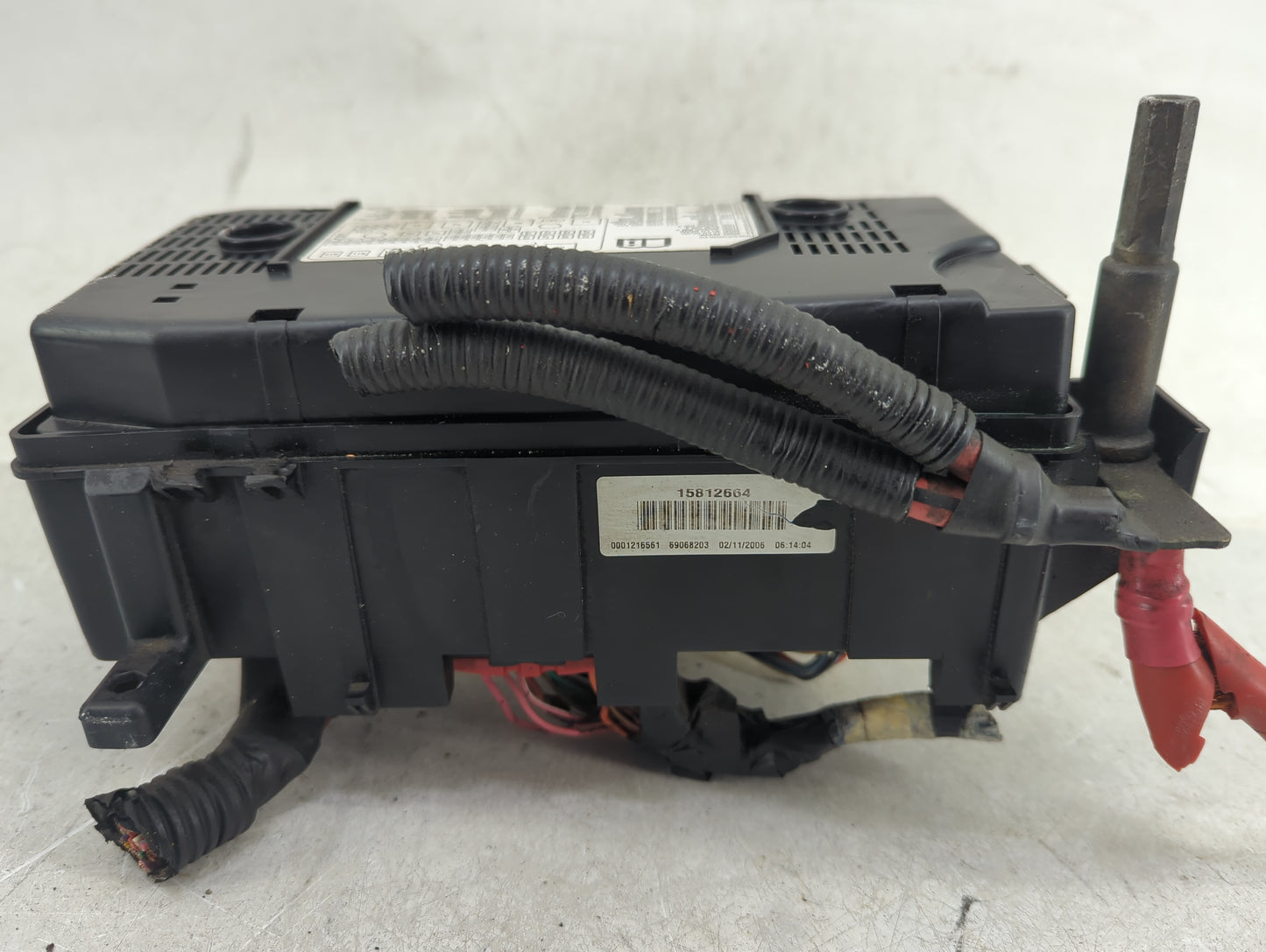 2006-2007 Cadillac Dts Fusebox Fuse Box Panel Relay Module P/N:15812664 Fits Fits 2006 2007 OEM Used Auto Parts - Oemusedaut