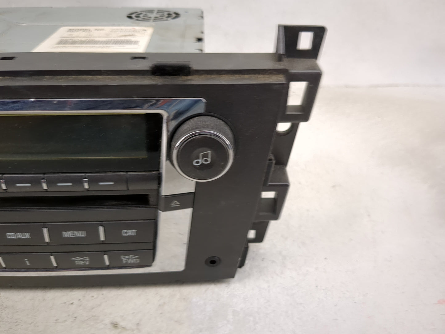 2007-2009 Cadillac Dts Radio Cd Changer 25808215|cq-eg8663yc - Oemusedautoparts1.com