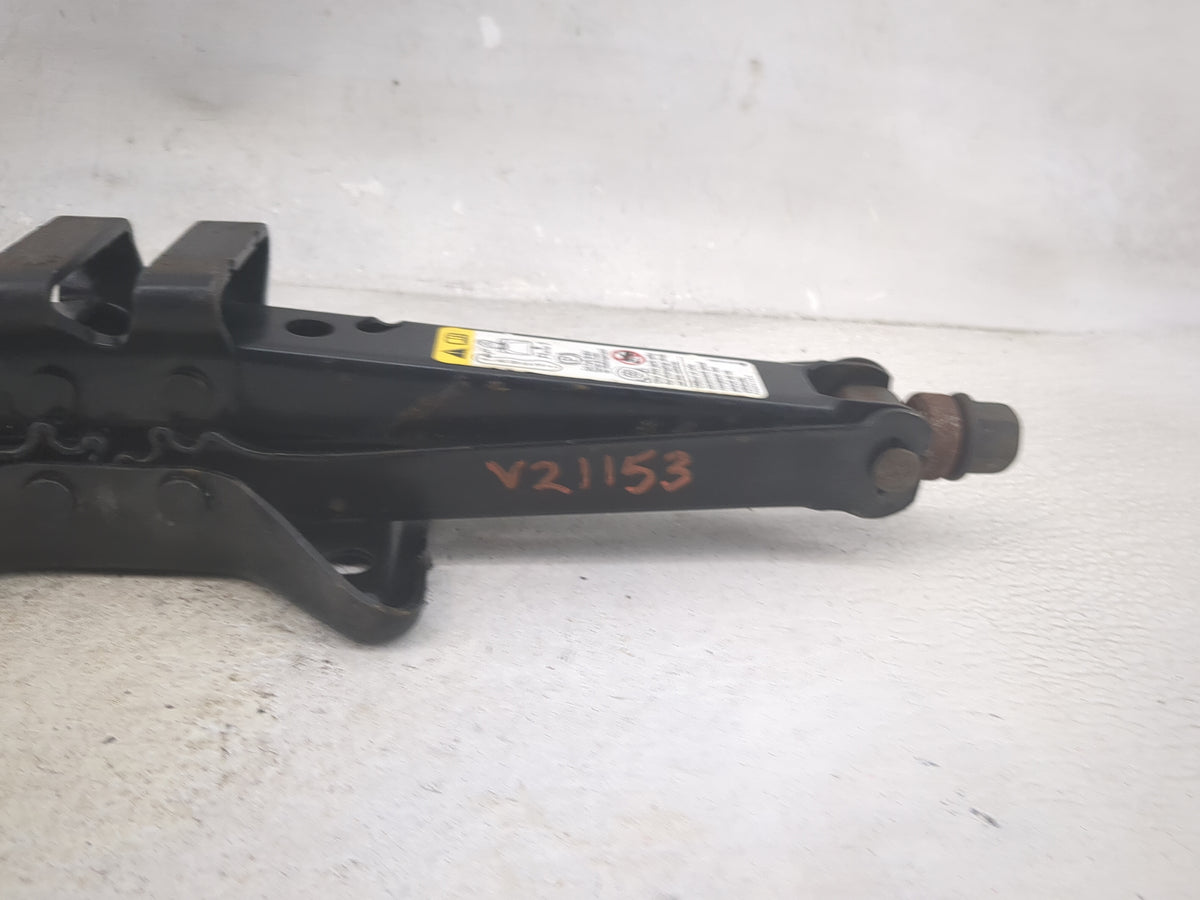 2007 Cadillac Dts Spare Scissor Car Jack 1516318 - Oemusedautoparts1.com