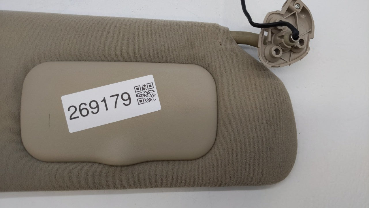 2006-2007 Cadillac Dts Sun Visor Shade Replacement Passenger Right Mirror Fits Fits 2006 2007 OEM Used Auto Parts - Oemuseda