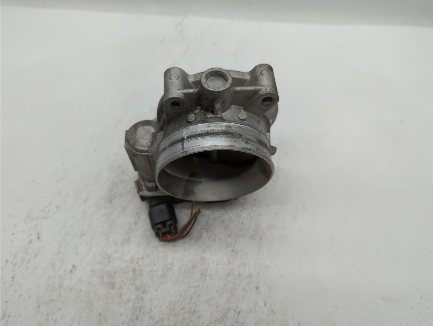 2006-2011 Cadillac Dts Throttle Body P/N:RME87 RME87-2 Fits Fits 2006 2007 2008 2009 2010 2011 OEM Used Auto Parts - Oemused