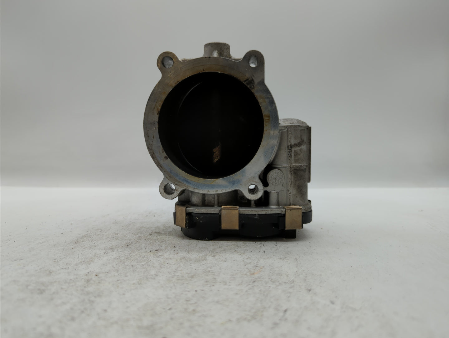 2006-2011 Cadillac Dts Throttle Body P/N:RME87 RME87-2 Fits Fits 2006 2007 2008 2009 2010 2011 OEM Used Auto Parts - Oemused