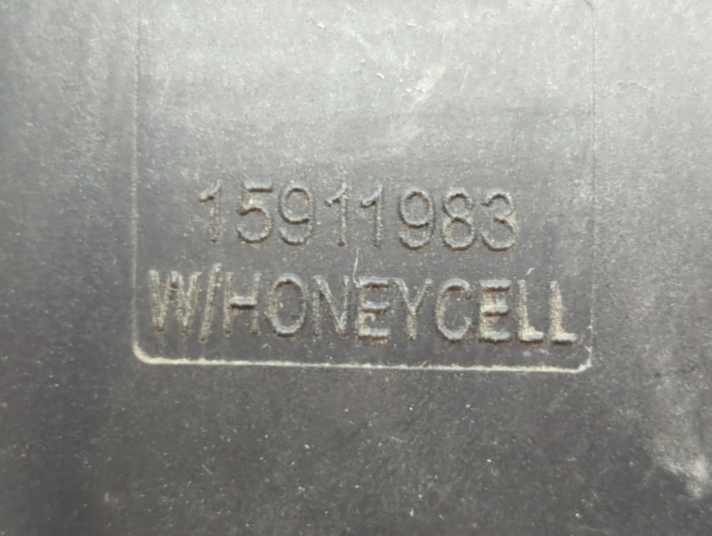 2006-2011 Cadillac Dts Mass Air Flow Meter Maf - Oemusedautoparts1.com