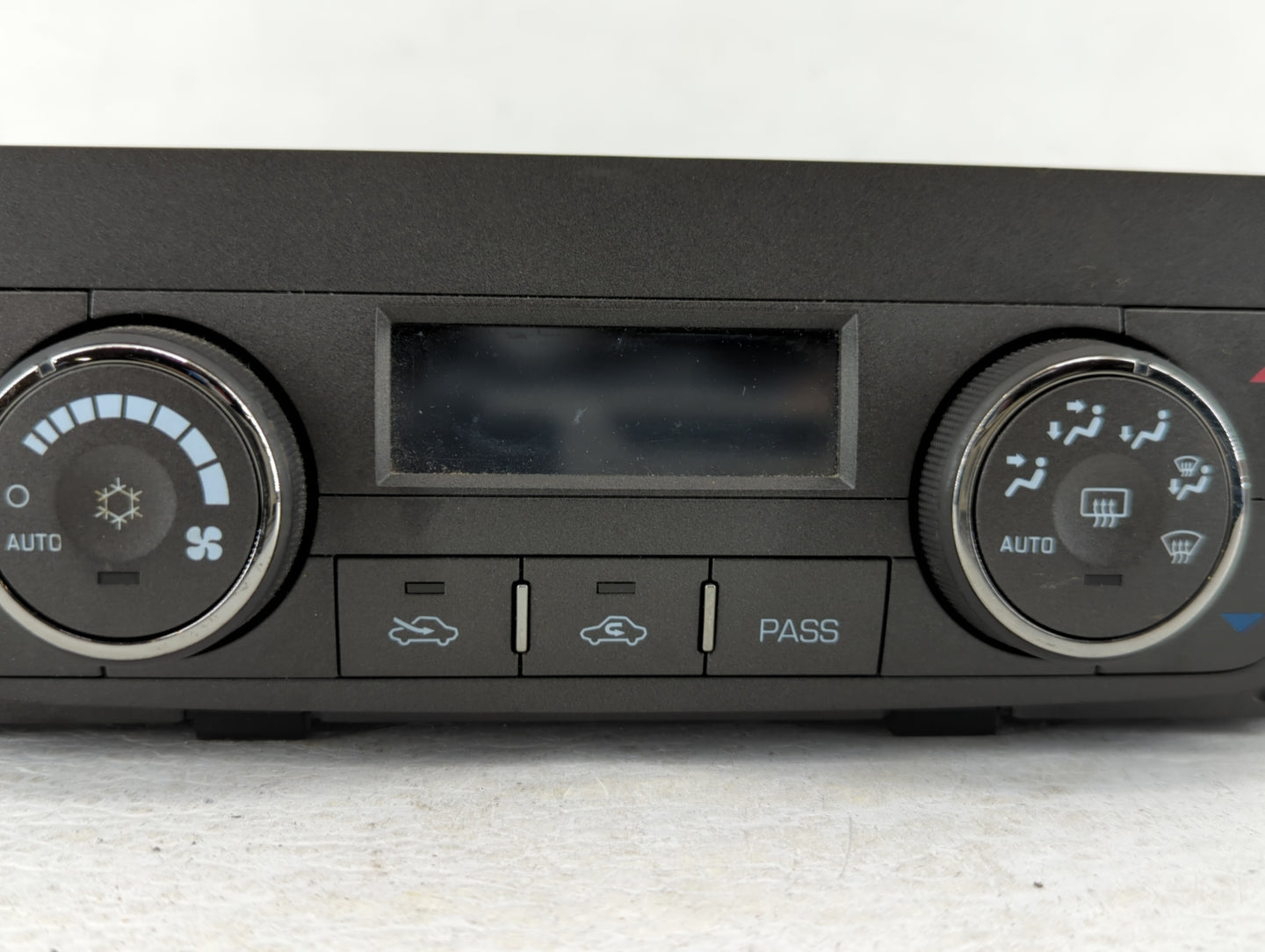 2007-2011 Cadillac Dts Climate Control Module Temperature AC/Heater Replacement P/N:15228682 25839381 Fits OEM Used Auto Par