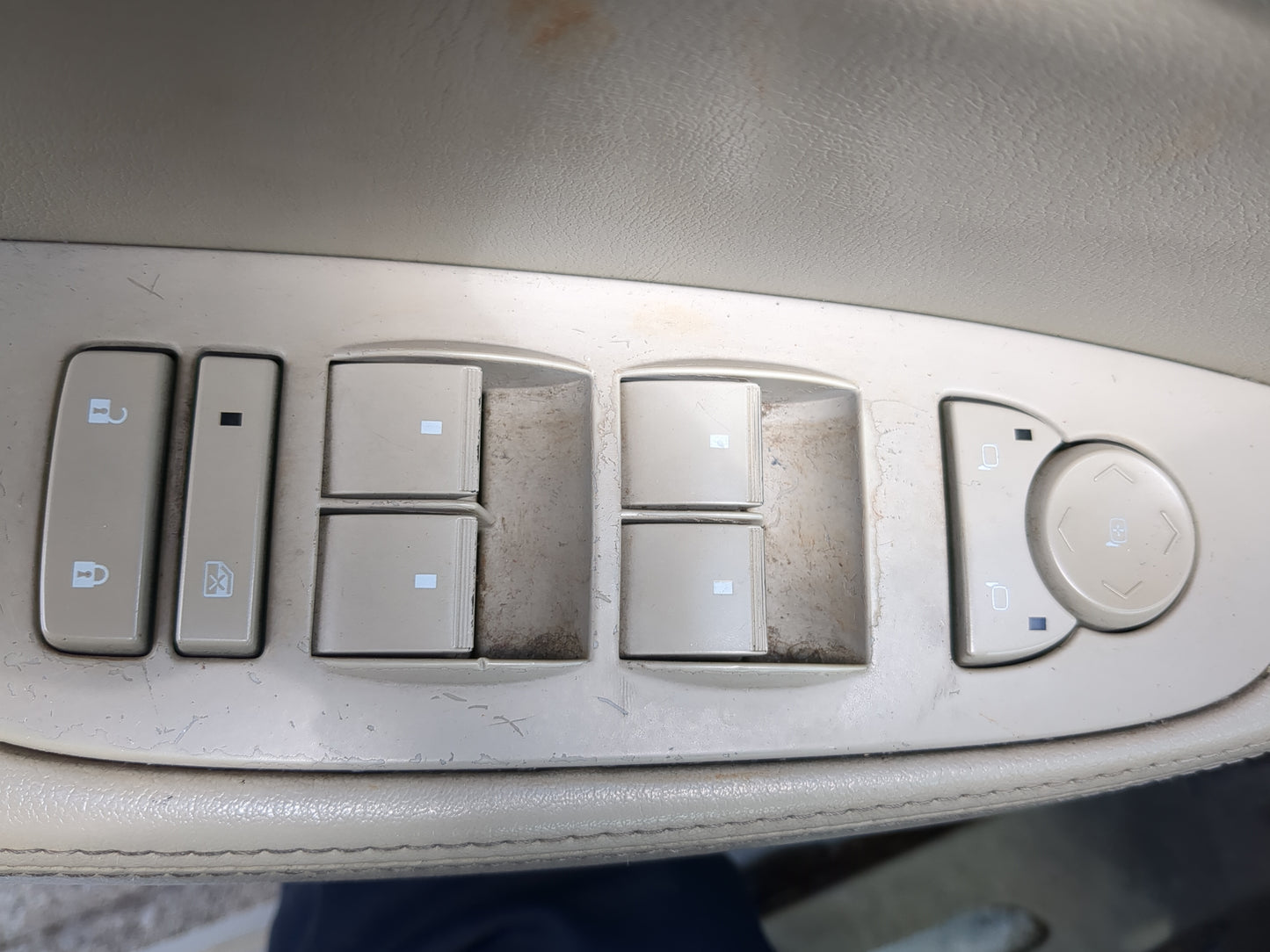 2006-2011 Cadillac Dts Master Power Window Switch Replacement Driver Side Left Fits Fits 2006 2007 2008 2009 2010 2011 OEM U