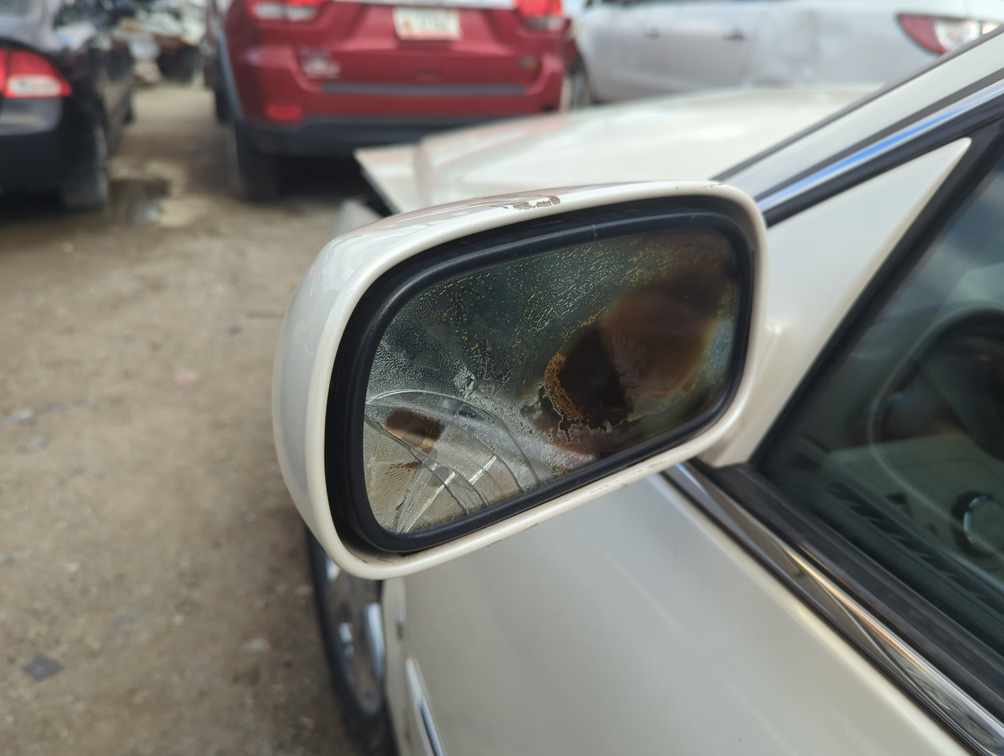 2006-2008 Cadillac Dts Driver Side View Mirror - Left Door Mirror OEM Used - Oemusedautoparts1.com