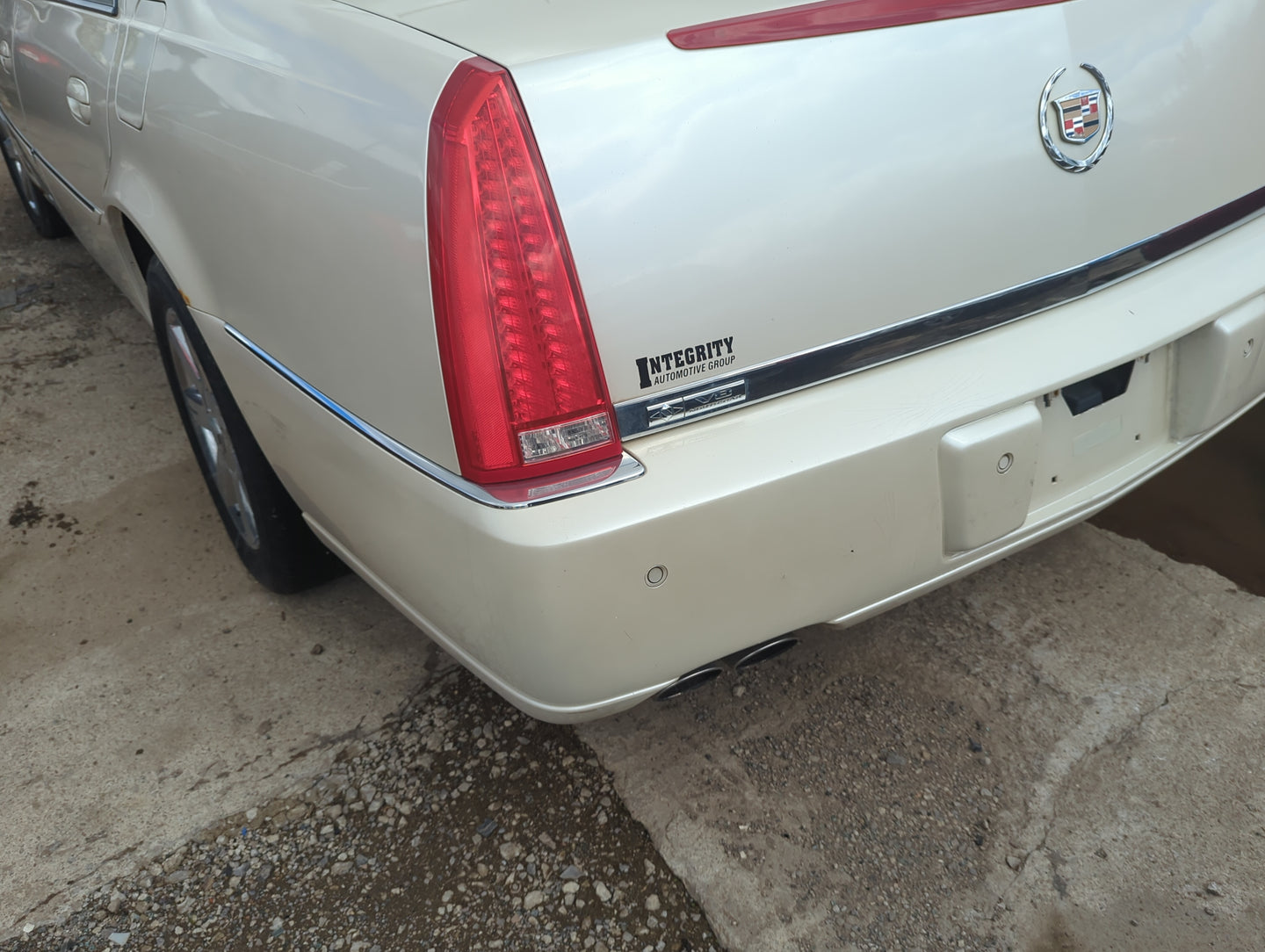 2006-2008 Cadillac Dts Rear Bumper Assembly Oem - Oemusedautoparts1.com
