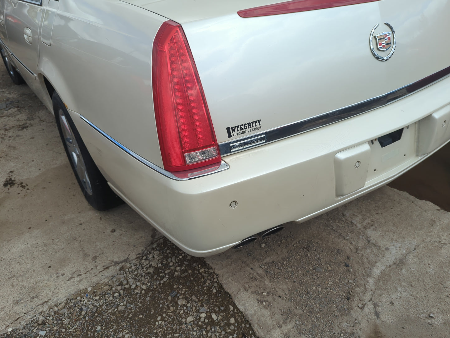 2006-2008 Cadillac Dts Rear Bumper Assembly Oem - Oemusedautoparts1.com
