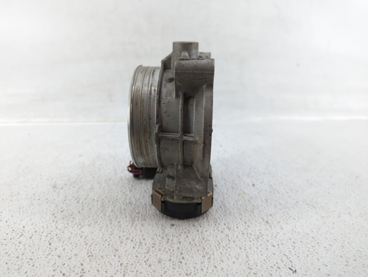 2006-2011 Cadillac Dts Throttle Body P/N:12602800 Fits Fits 2006 2007 2008 2009 2010 2011 OEM Used Auto Parts - Oemusedautop