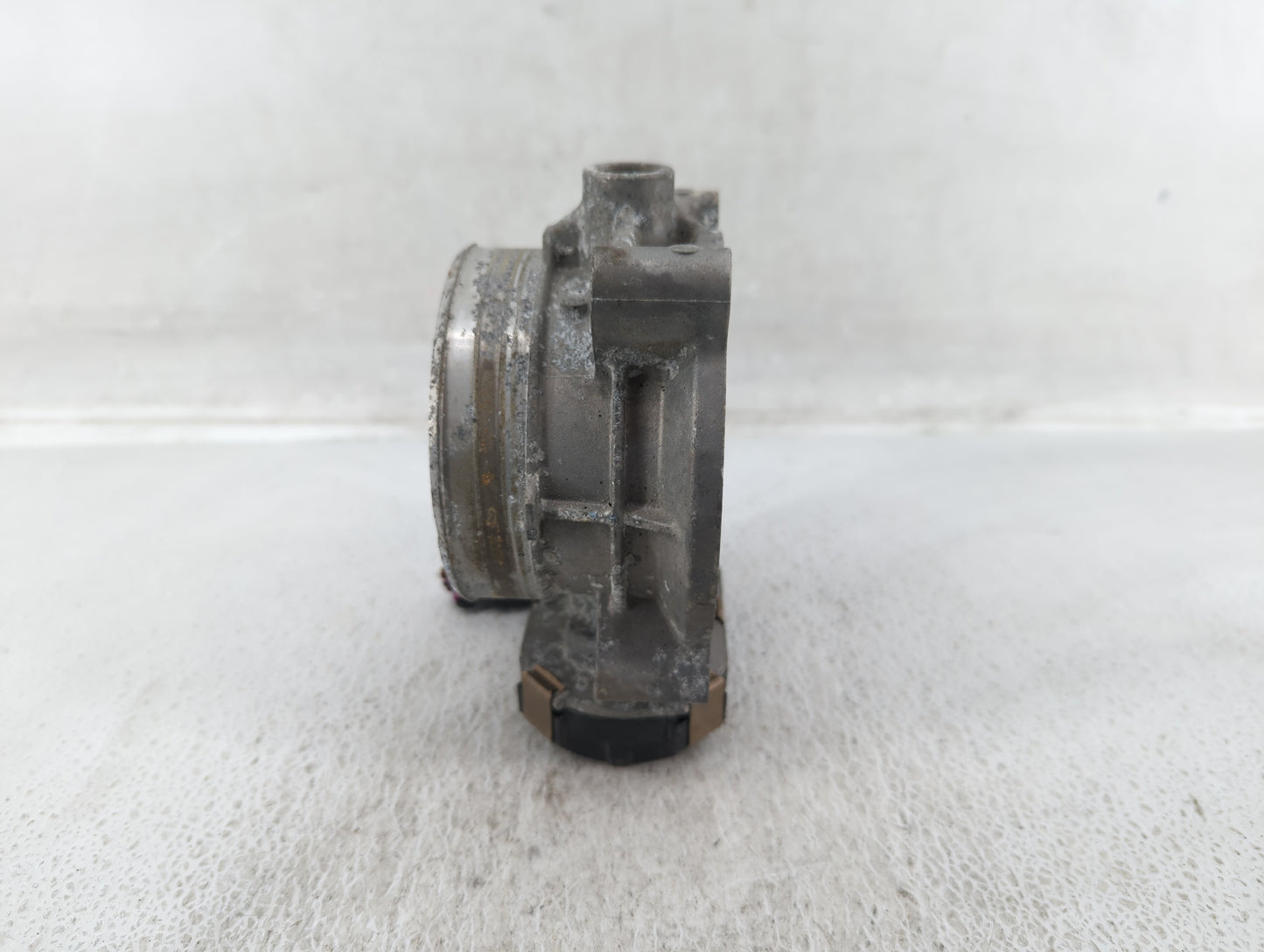 2006-2011 Cadillac Dts Throttle Body P/N:RME87 RME87-2B 5495 Fits Fits 2006 2007 2008 2009 2010 2011 OEM Used Auto Parts - O