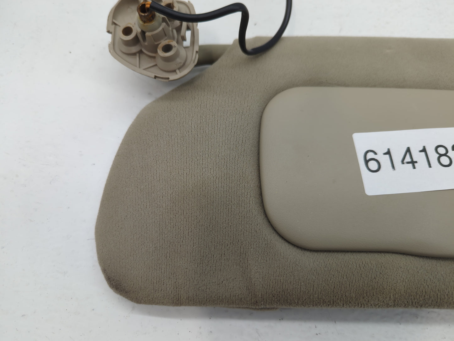 2006-2007 Cadillac Dts Sun Visor Shade Replacement Driver Left Mirror Fits Fits 2006 2007 OEM Used Auto Parts - Oemusedautop