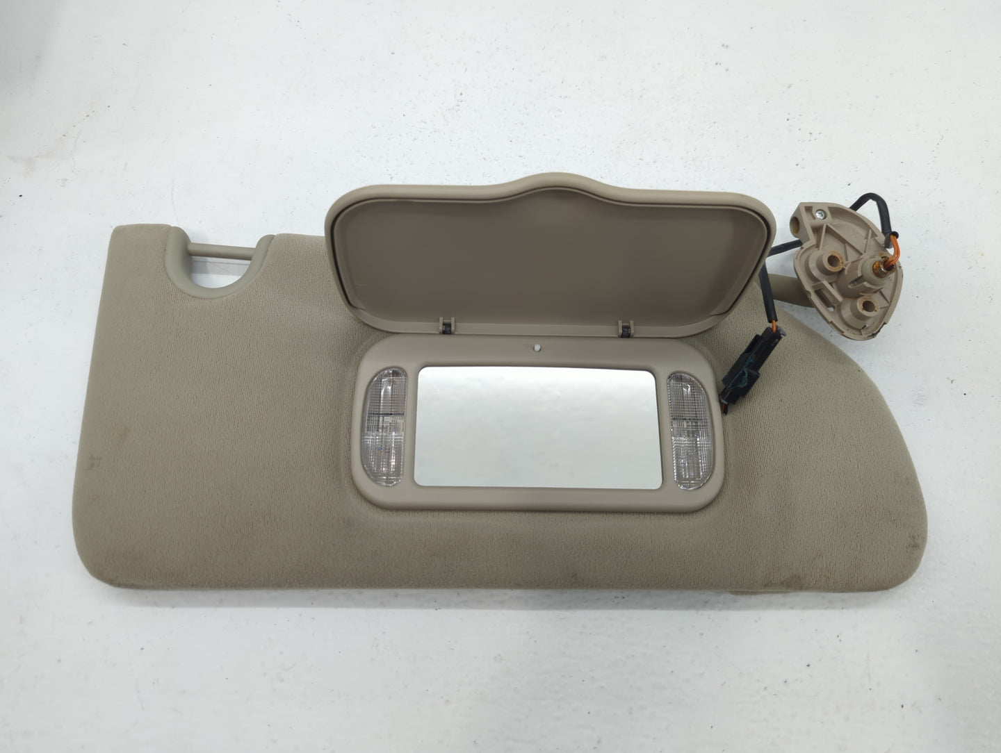 2006-2007 Cadillac Dts Sun Visor Shade Replacement Passenger Right Mirror Fits Fits 2006 2007 OEM Used Auto Parts - Oemuseda