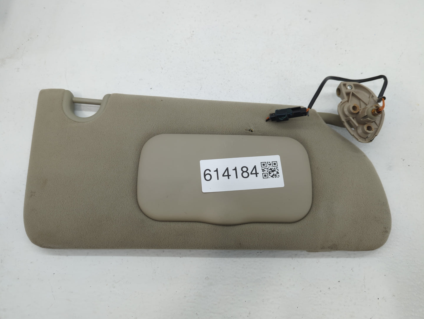 2006-2007 Cadillac Dts Sun Visor Shade Replacement Passenger Right Mirror Fits Fits 2006 2007 OEM Used Auto Parts - Oemuseda