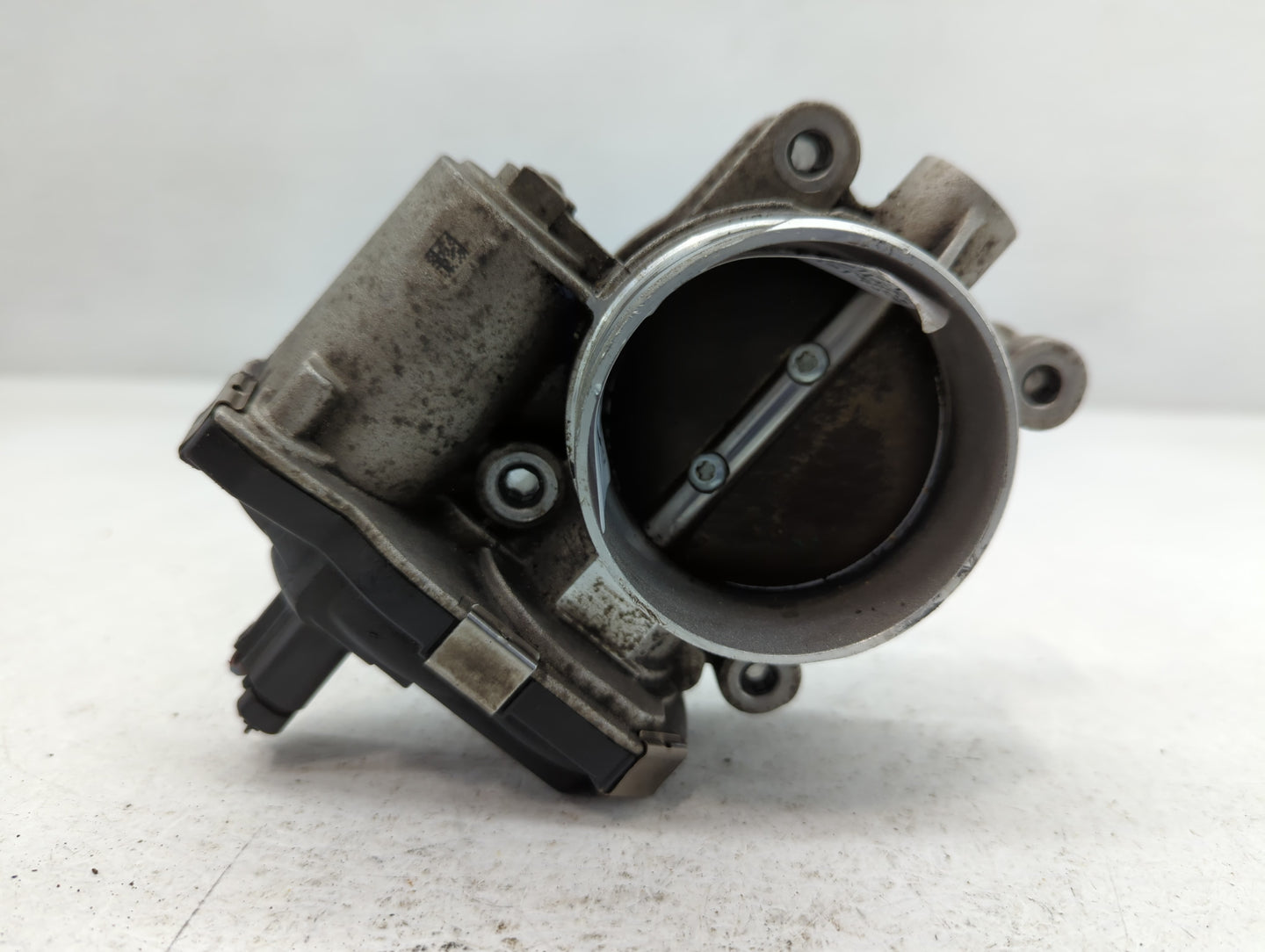 2007 Cadillac Dts Throttle Body P/N:RME87 RME87-2B 5495 Fits OEM Used Auto Parts - Oemusedautoparts1.com