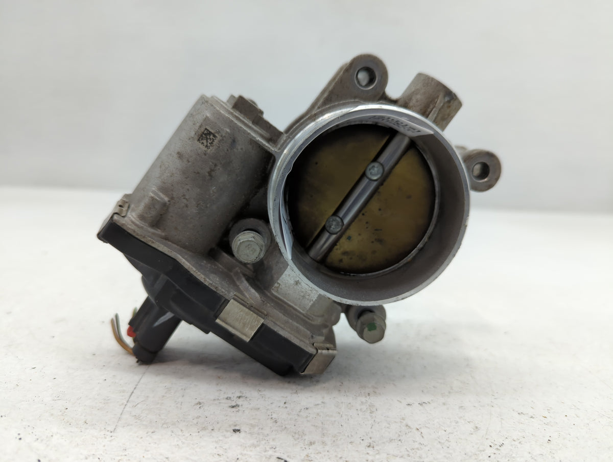 2007 Cadillac Dts Throttle Body P/N:RME87 RME87-2B 5495 Fits Fits 2012 2013 2014 2015 OEM Used Auto Parts - Oemusedautoparts