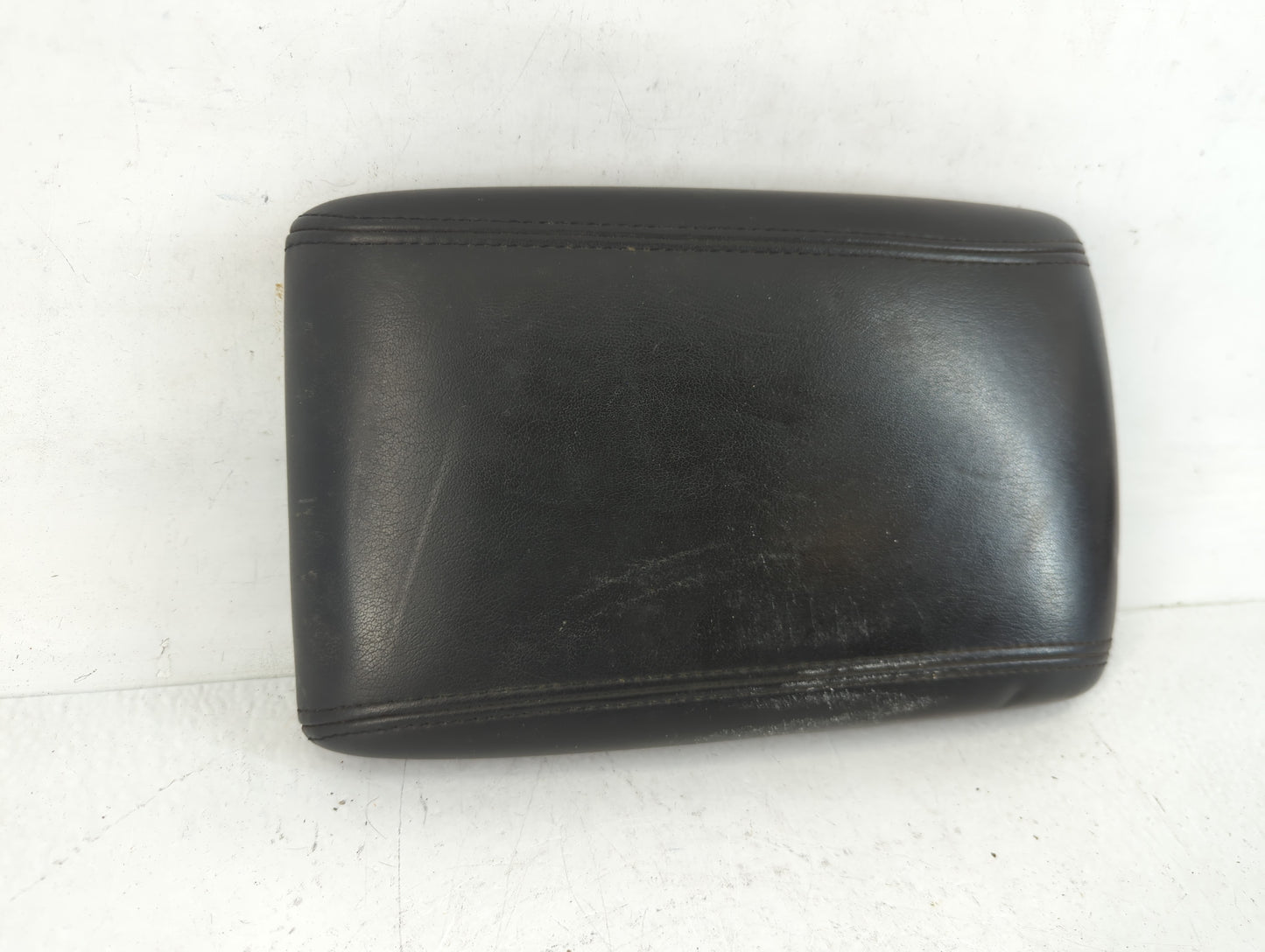2007 Cadillac Dts Center Console Armrest Cover Lid Fits OEM Used Auto Parts - Oemusedautoparts1.com