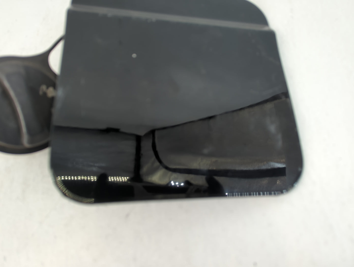 2007 Cadillac Dts Fuel Tank Door Lid Gas Tank Black - Oemusedautoparts1.com