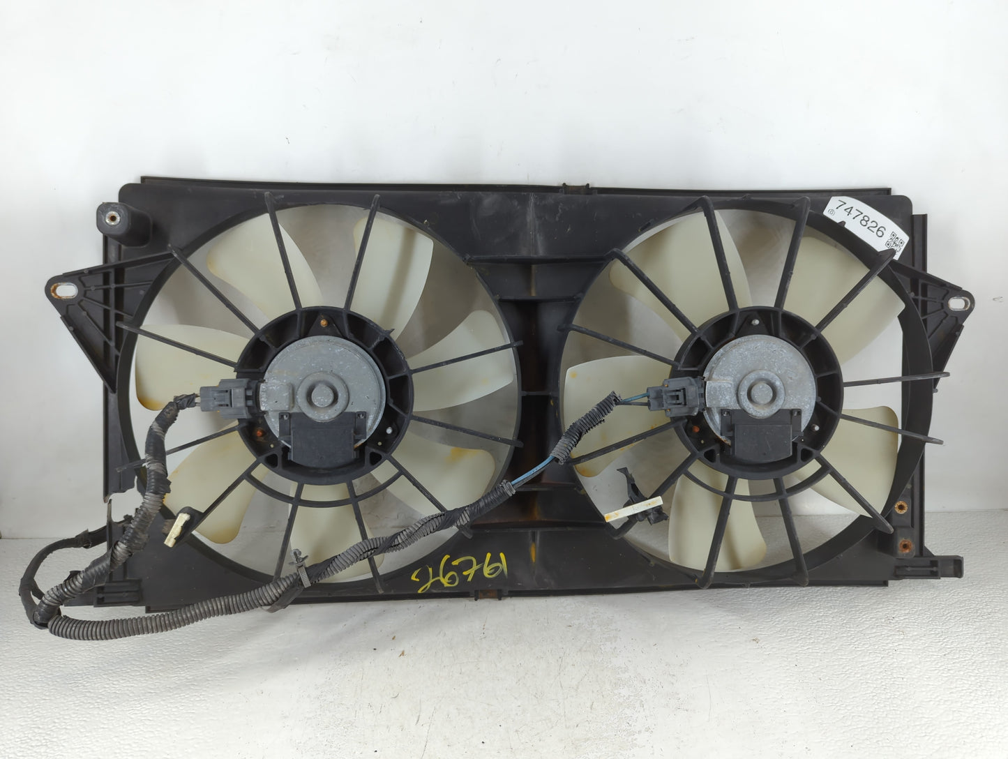 2006-2011 Cadillac Dts Electric Radiator Cooling Fan Motor Assembly Fits Fits 2006 2007 2008 2009 2010 2011 OEM Used Auto Pa
