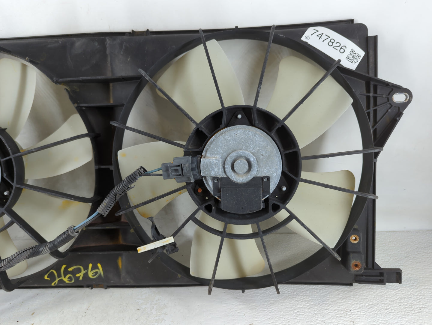 2006-2011 Cadillac Dts Electric Radiator Cooling Fan Motor Assembly Fits Fits 2006 2007 2008 2009 2010 2011 OEM Used Auto Pa