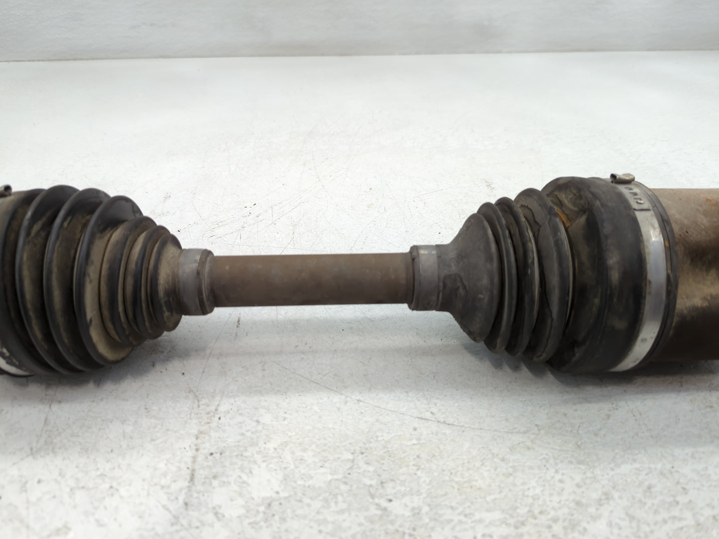2006-2011 Cadillac Dts Axle Shaft Front Driver Cv C/v - Oemusedautoparts1.com
