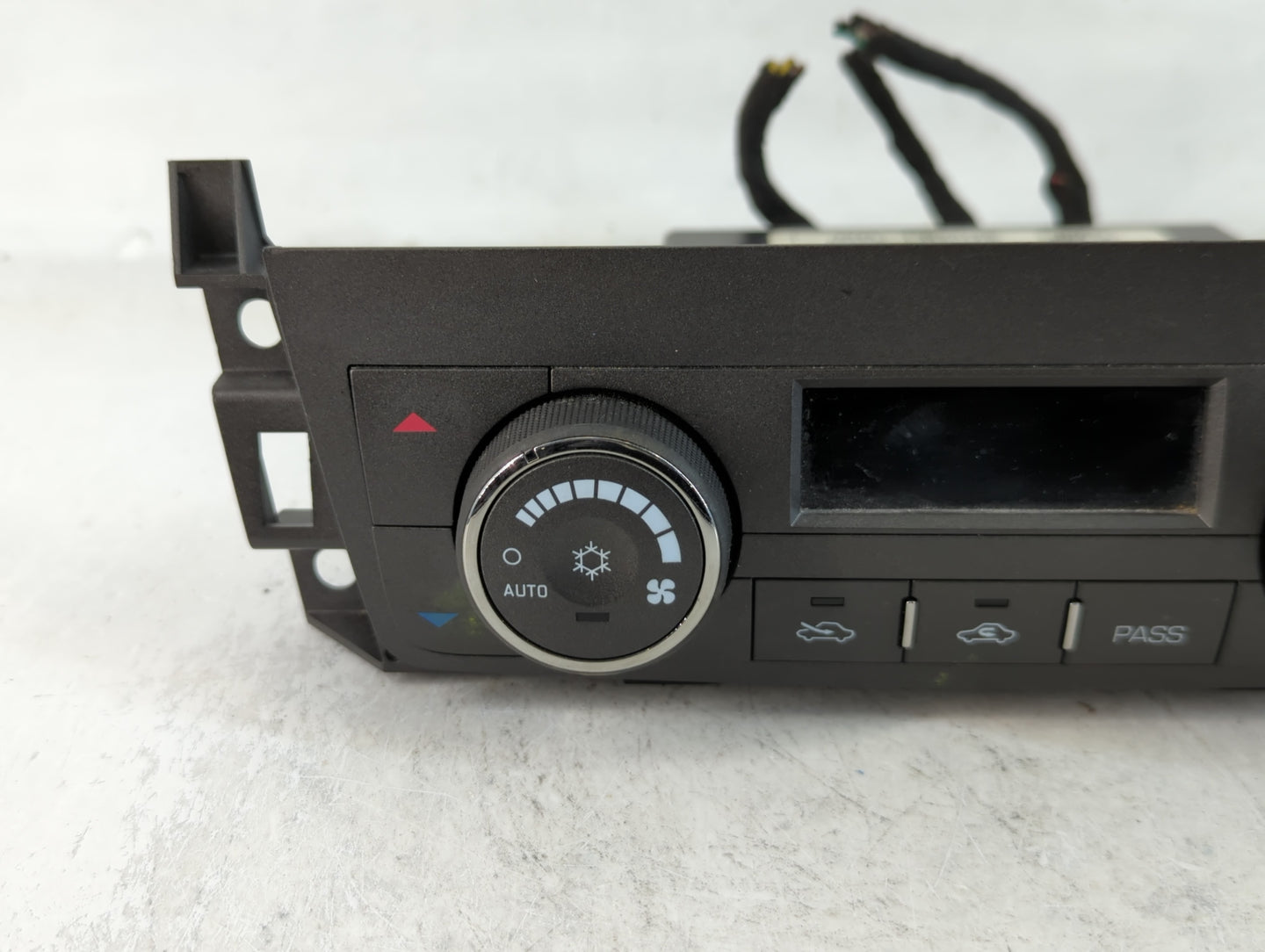 2007-2011 Cadillac Dts Climate Control Module Temperature AC/Heater Replacement P/N:15228682 MX23700-2041 Fits OEM Used Auto