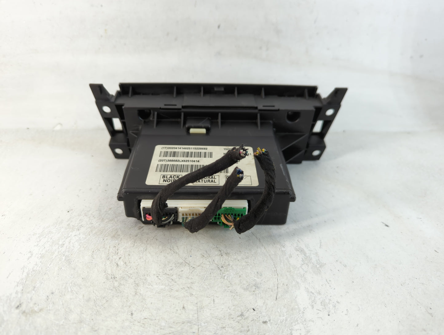 2007-2011 Cadillac Dts Climate Control Module Temperature AC/Heater Replacement P/N:15228682 MX23700-2041 Fits OEM Used Auto