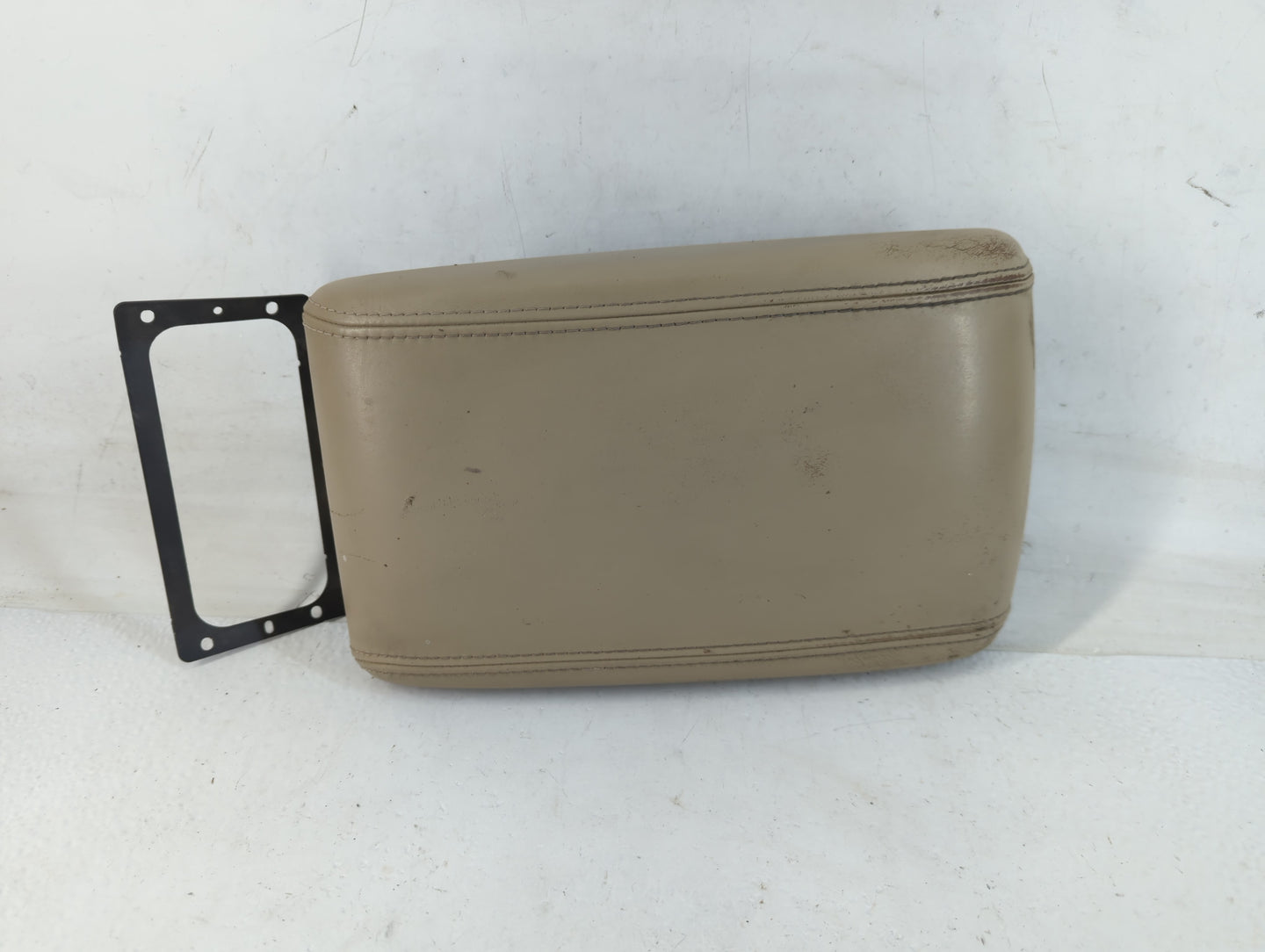 2007 Cadillac Dts Center Console Armrest Cover Lid Fits OEM Used Auto Parts - Oemusedautoparts1.com