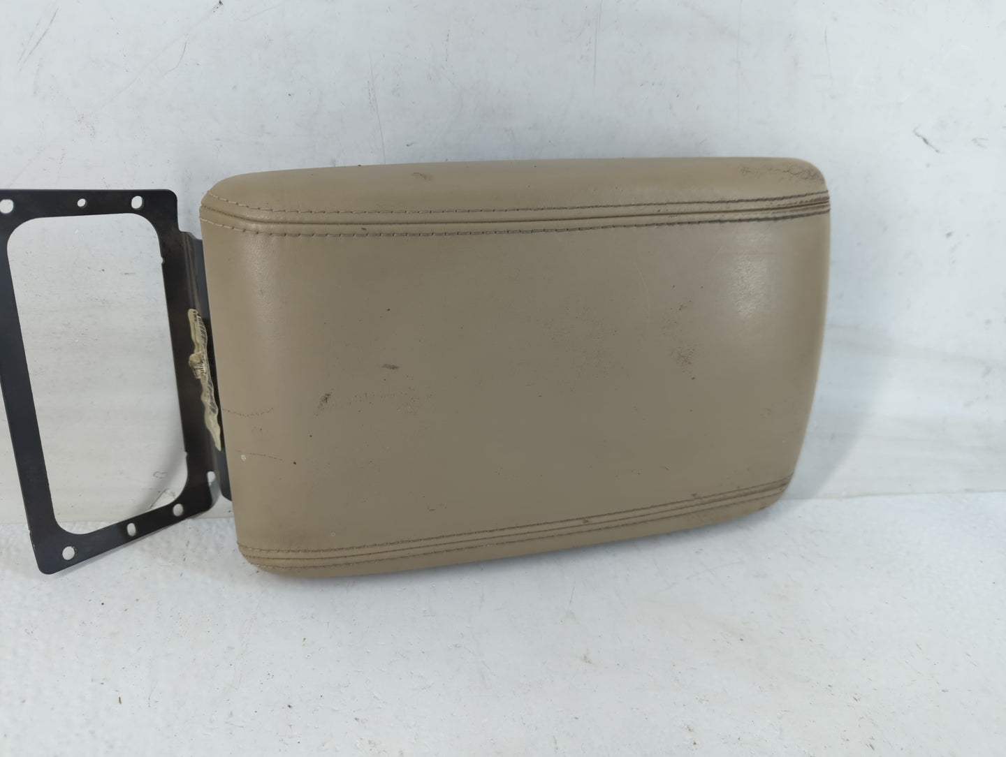 2007 Cadillac Dts Center Console Armrest Cover Lid Fits OEM Used Auto Parts - Oemusedautoparts1.com