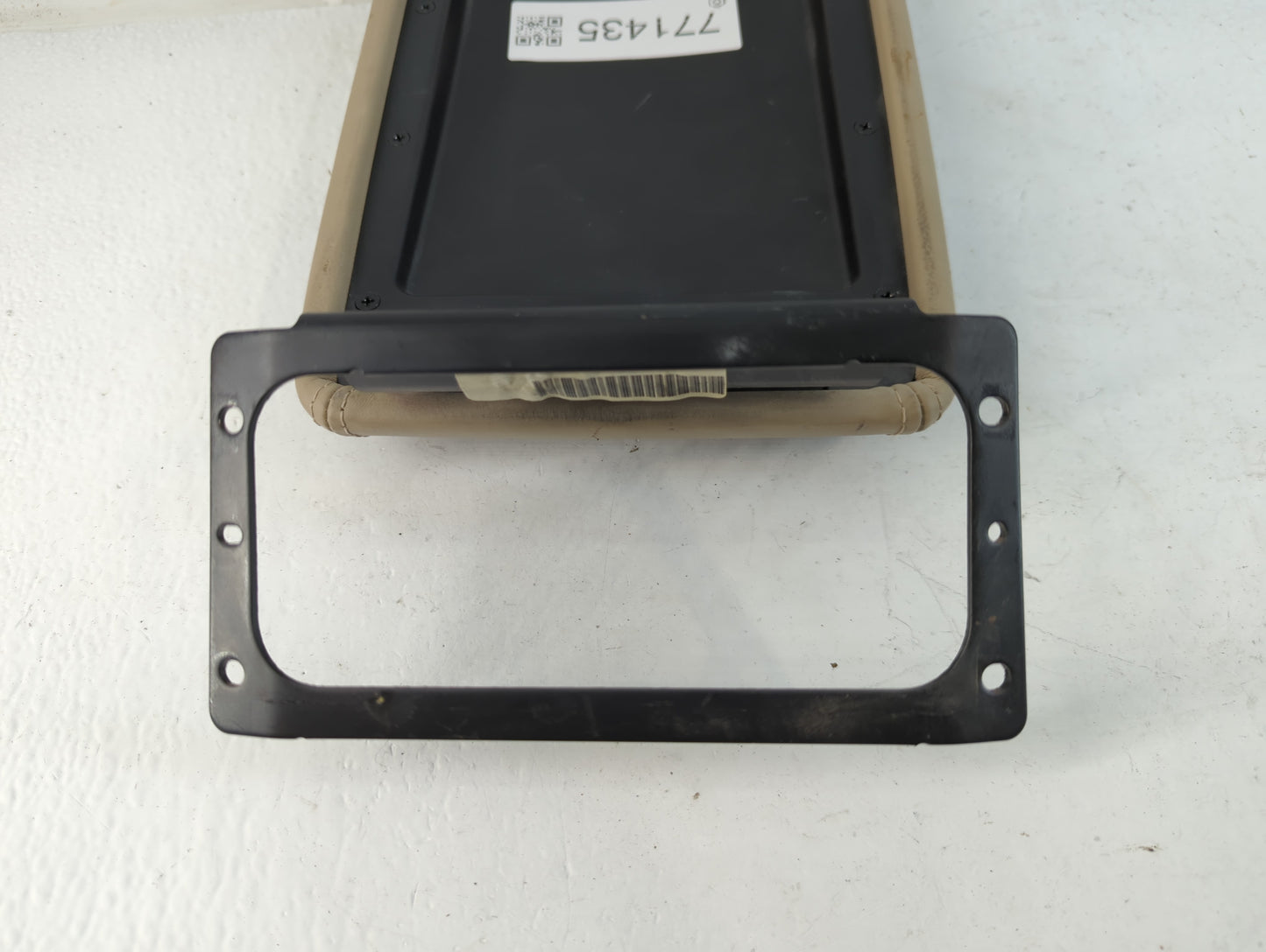 2007 Cadillac Dts Center Console Armrest Cover Lid Fits OEM Used Auto Parts - Oemusedautoparts1.com