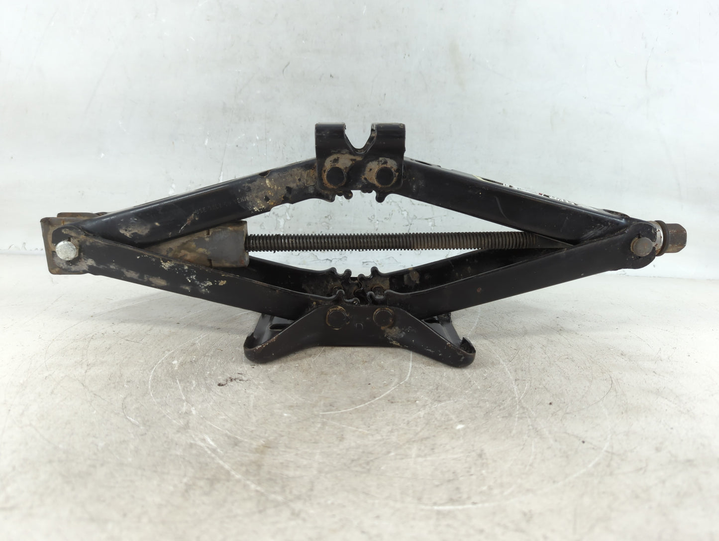 2007 Cadillac Dts Spare Scissor Car Jack - Oemusedautoparts1.com