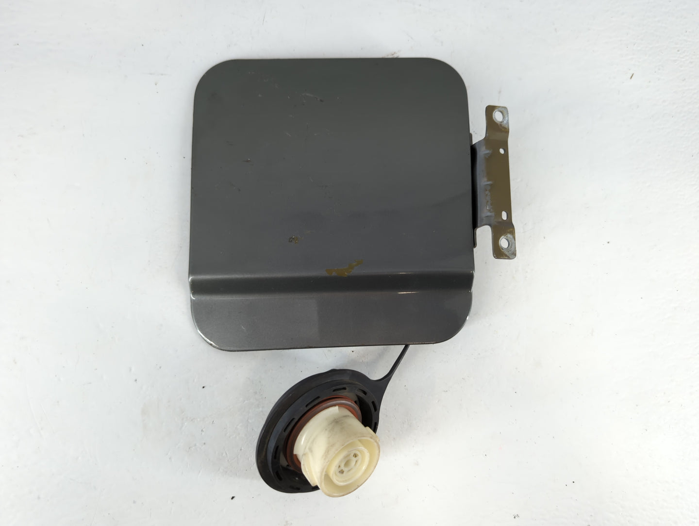 2007 Cadillac Dts Fuel Tank Door Lid Gas Tank Grey - Oemusedautoparts1.com