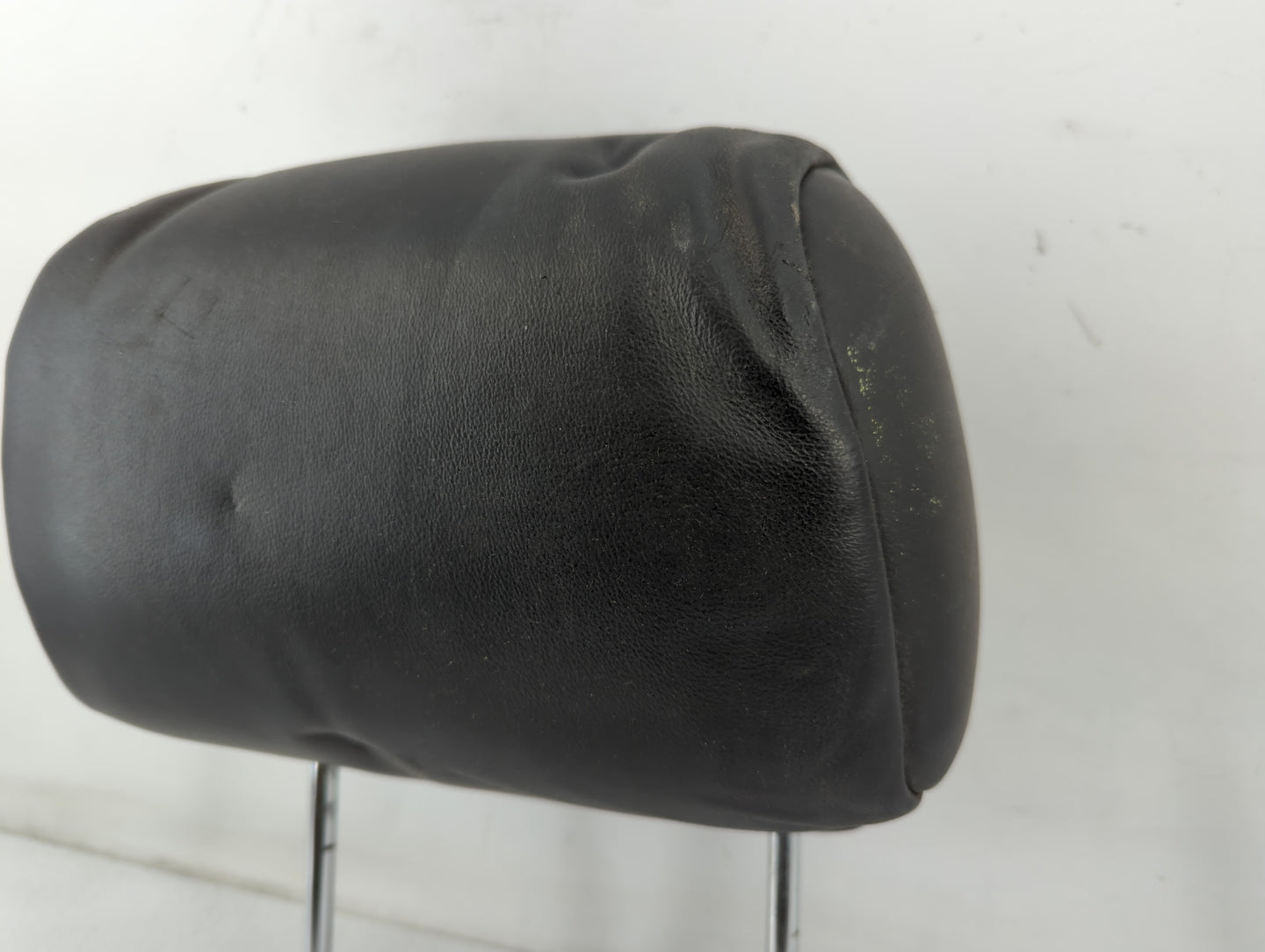 2007-2008 Gmc Yukon Headrest Head Rest Rear Seat Black - Oemusedautoparts1.com