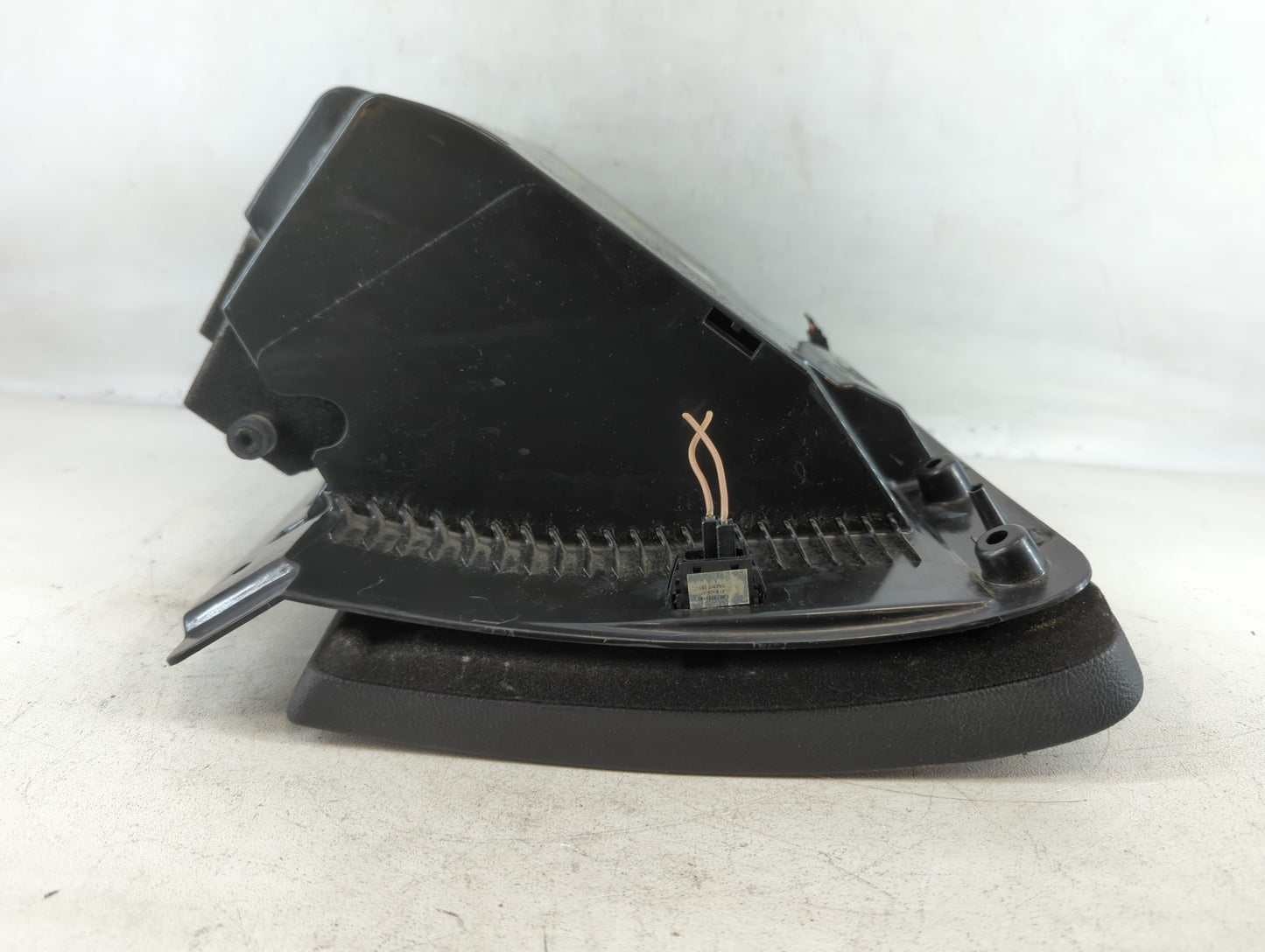 2007 Cadillac Dts Passenger Glove Box Door Storage Compartment - Oemusedautoparts1.com