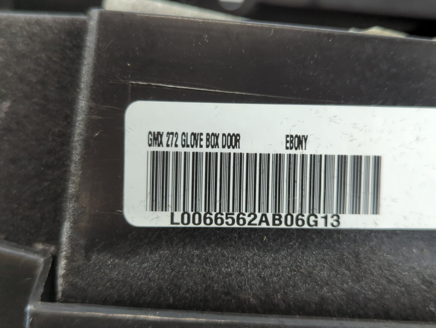 2007 Cadillac Dts Passenger Glove Box Door Storage Compartment - Oemusedautoparts1.com