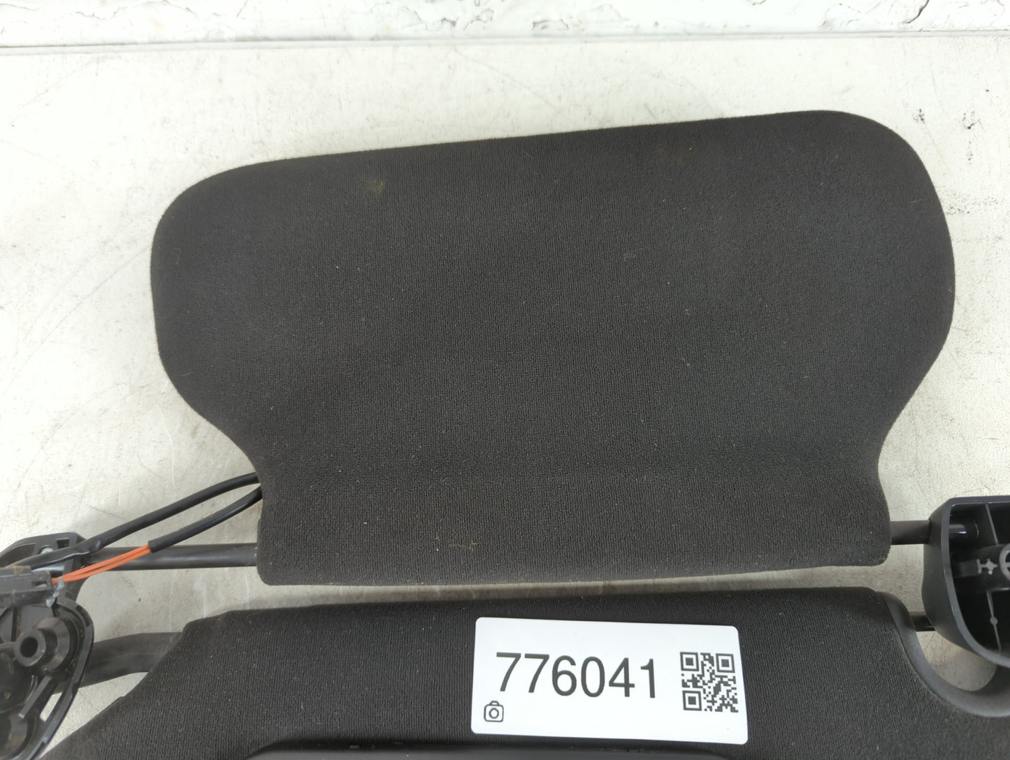 2006-2007 Cadillac Dts Sun Visor Shade Replacement Driver Left Mirror Fits Fits 2006 2007 OEM Used Auto Parts - Oemusedautop