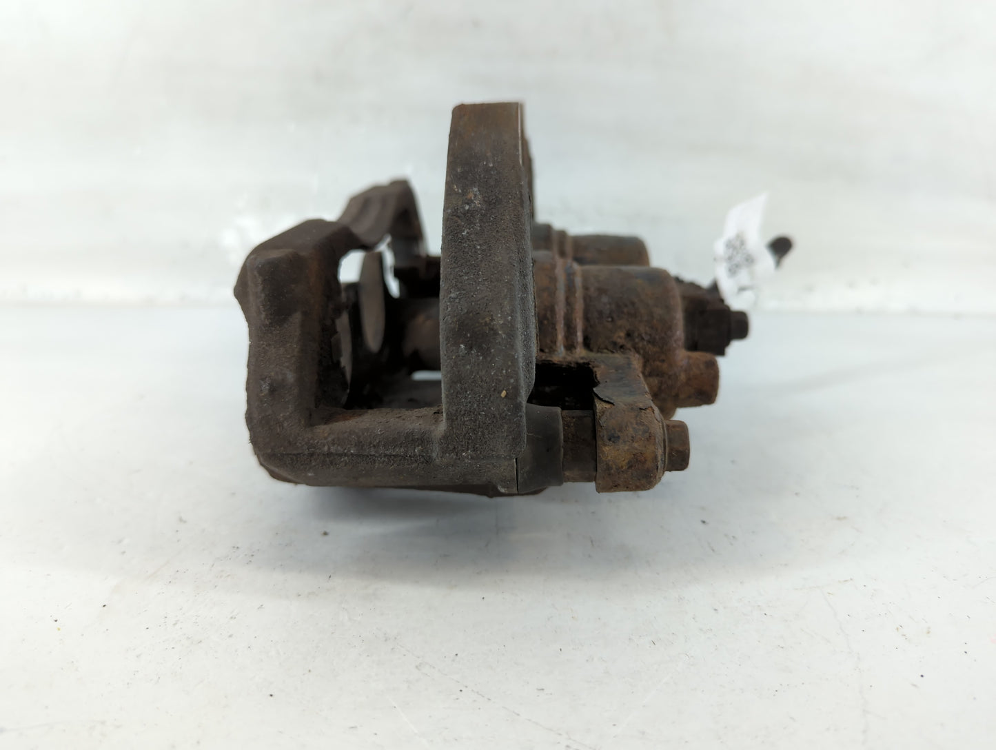 2006-2011 Cadillac Dts Front Driver Left Brake Caliper - Oemusedautoparts1.com