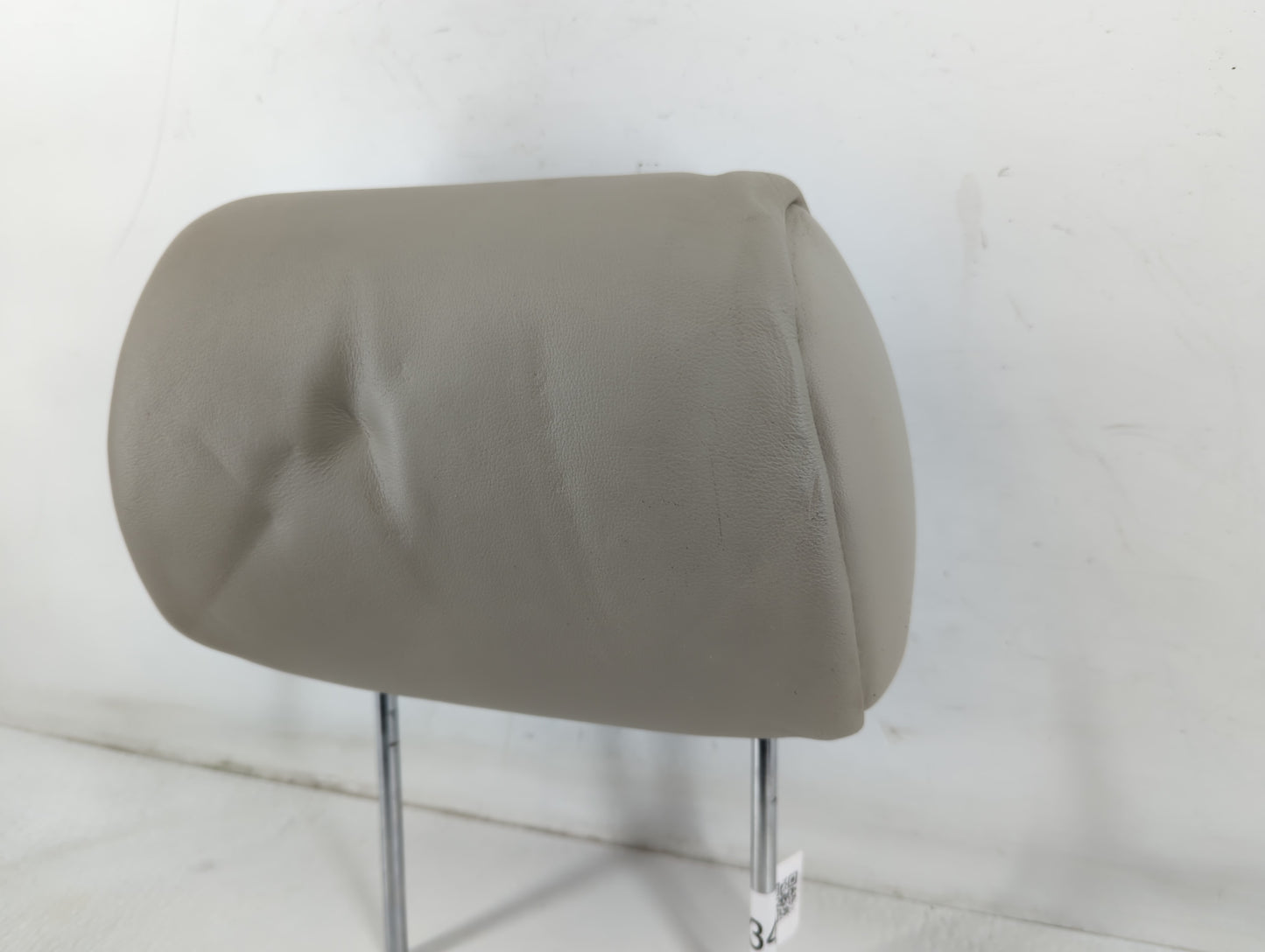 2006-2011 Cadillac Dts Headrest Head Rest Rear Seat Fits Fits 2006 2007 2008 2009 2010 2011 OEM Used Auto Parts - Oemusedaut