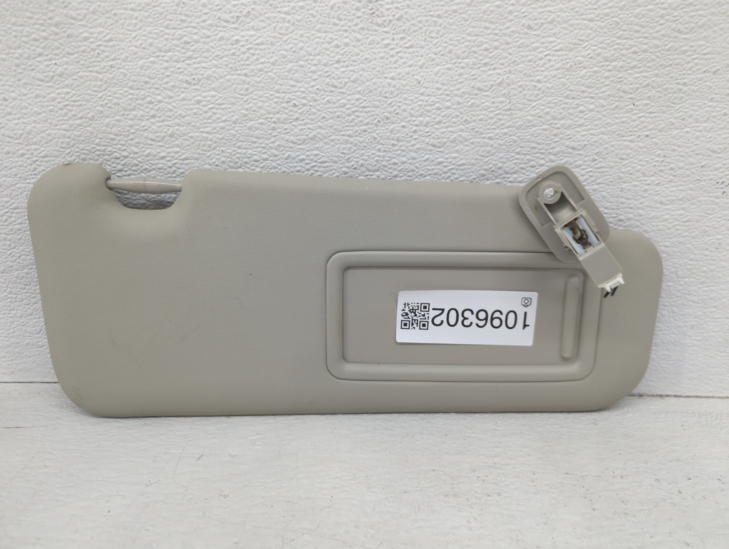 2007-2014 Cadillac Escalade Sun Visor Shade Replacement Driver Left Mirror Fits Fits 2007 2008 2009 2010 2011 2012 2013 2014