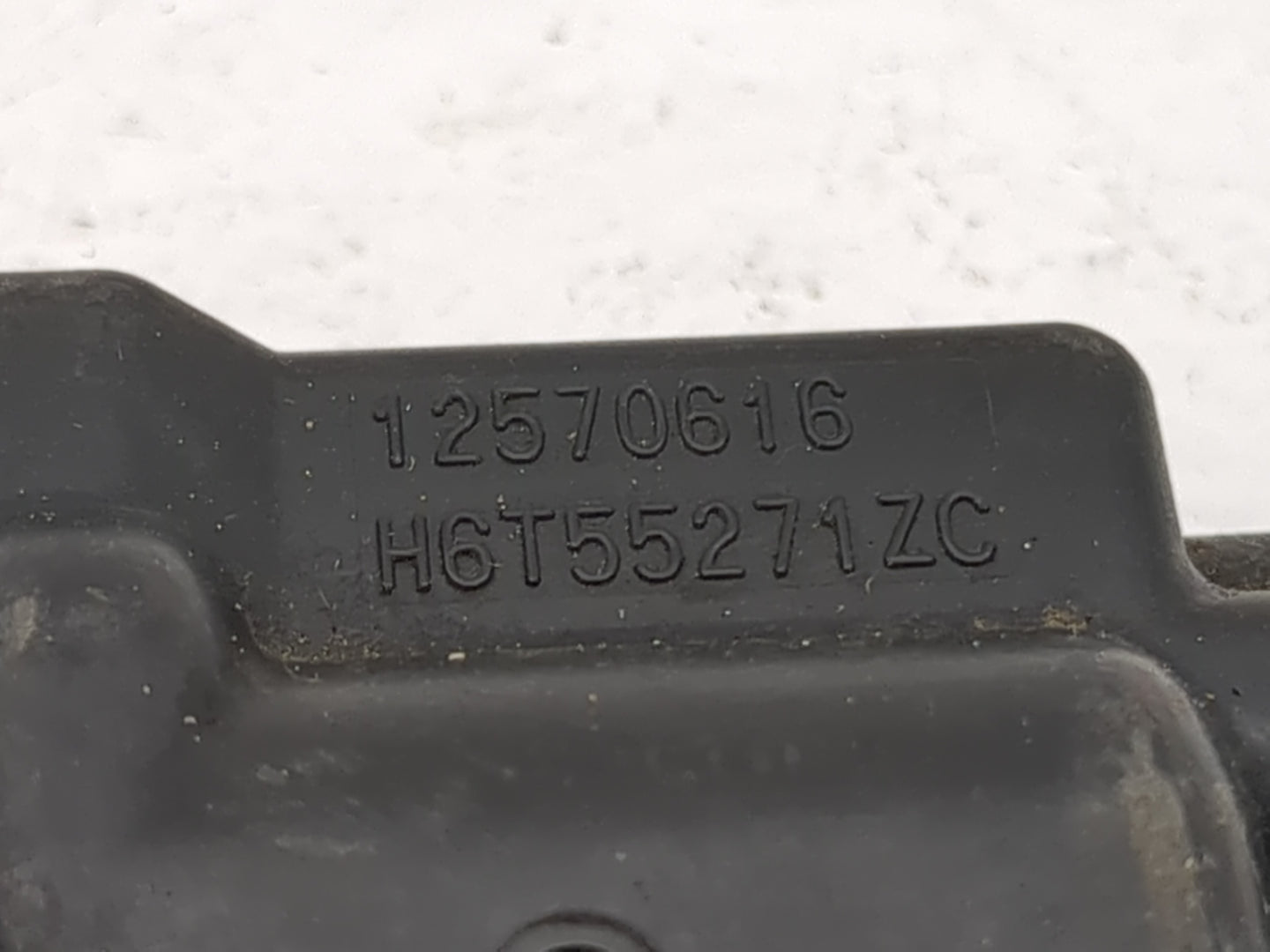 2007-2014 Cadillac Escalade Ignition Coil Igniter Pack - Oemusedautoparts1.com