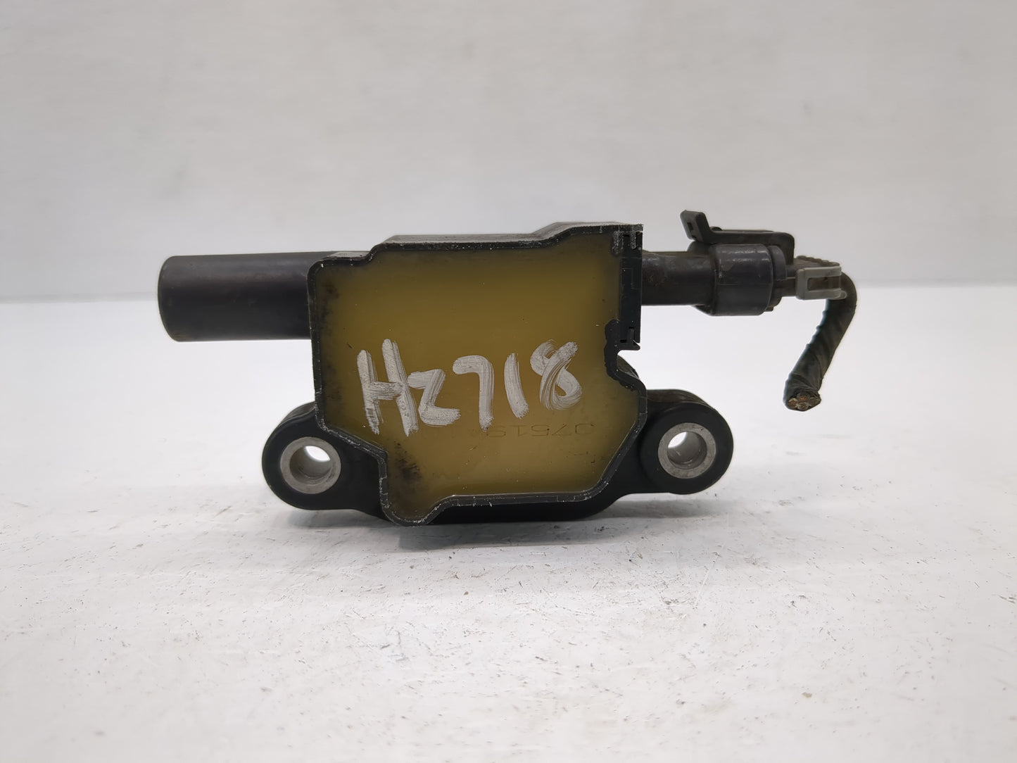 2007-2014 Cadillac Escalade Ignition Coil Igniter Pack - Oemusedautoparts1.com