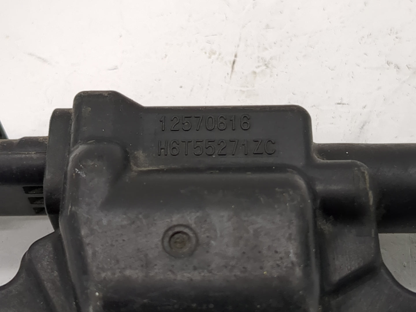 2007-2014 Cadillac Escalade Ignition Coil Igniter Pack - Oemusedautoparts1.com