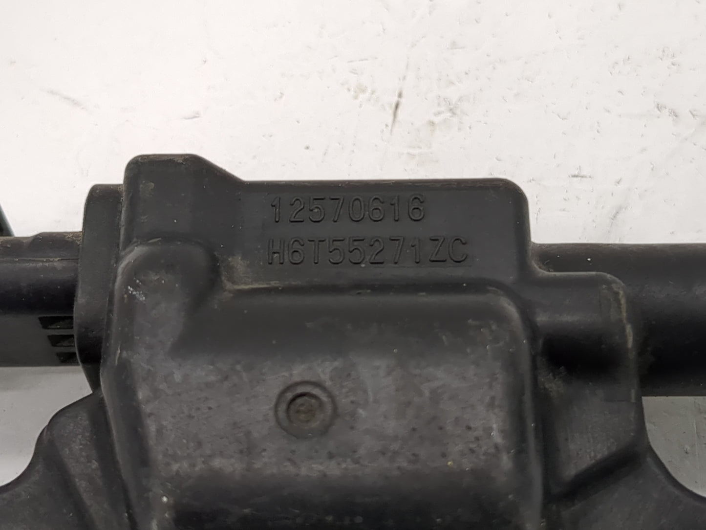 2007-2014 Cadillac Escalade Ignition Coil Igniter Pack - Oemusedautoparts1.com