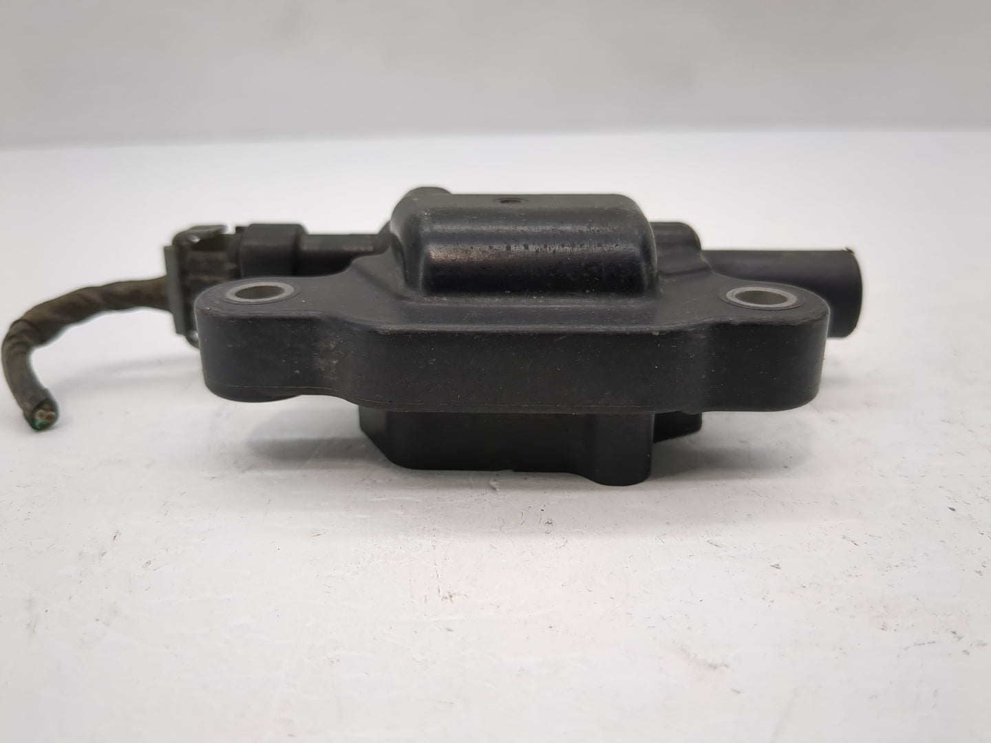 2007-2014 Cadillac Escalade Ignition Coil Igniter Pack - Oemusedautoparts1.com