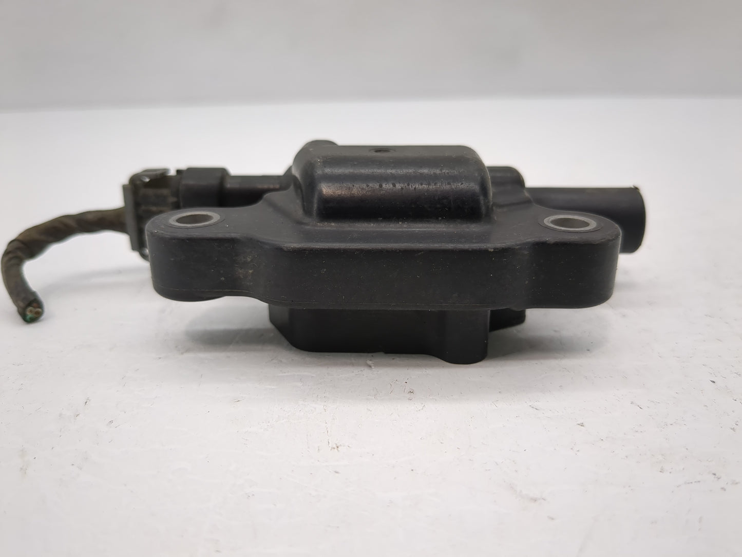 2007-2014 Cadillac Escalade Ignition Coil Igniter Pack - Oemusedautoparts1.com