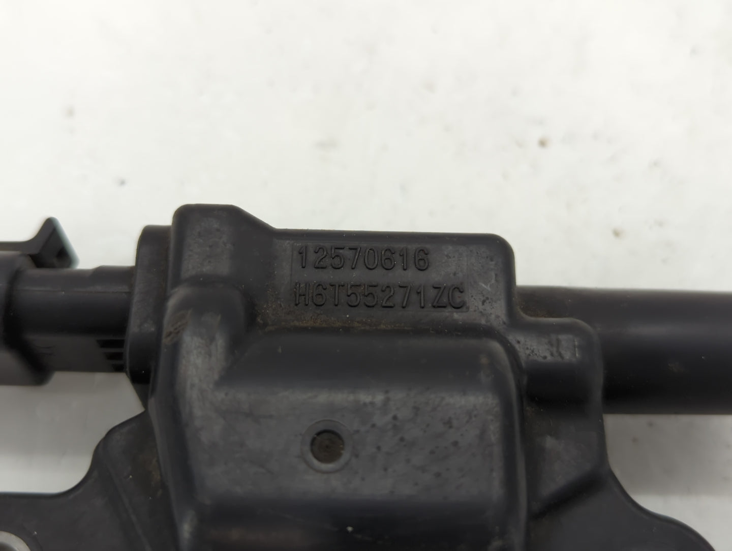 2007-2014 Cadillac Escalade Ignition Coil Igniter Pack - Oemusedautoparts1.com
