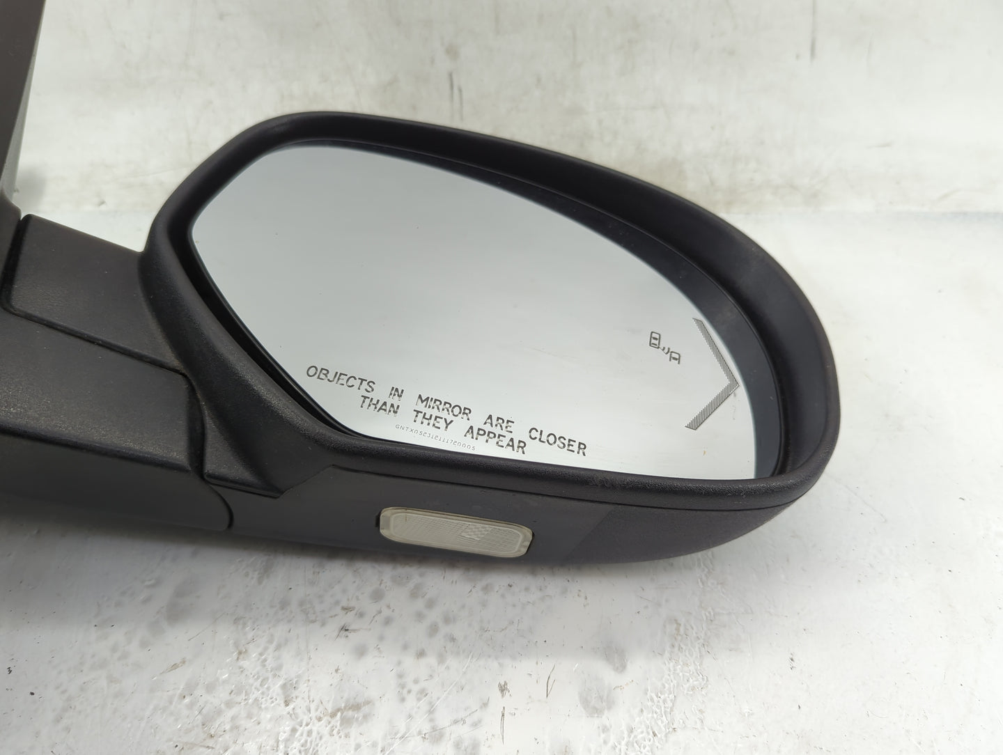 2007-2013 Cadillac Escalade Passenger Side View Mirror - Right Door Mirror OEM Used - Oemusedautoparts1.com