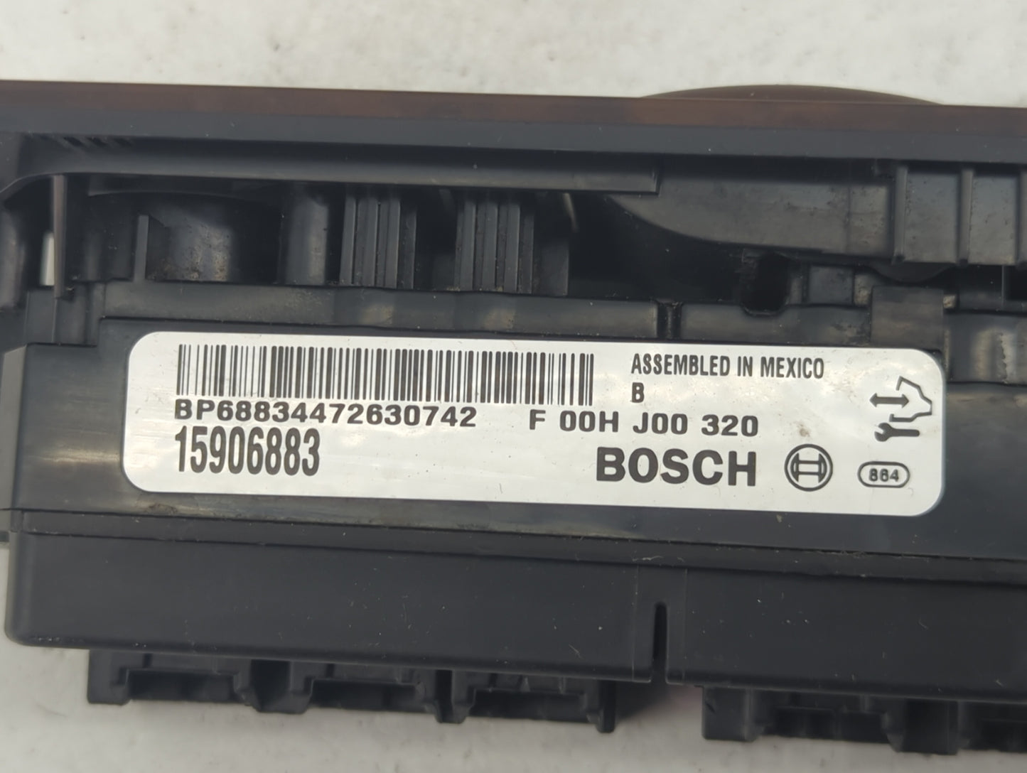 2007-2008 Cadillac Escalade Master Power Window Switch Replacement Driver Side Left P/N:15906883 F00HJ00320 Fits Fits 2007 2