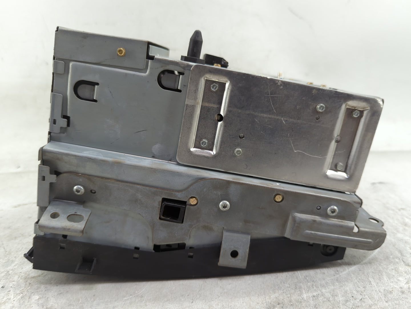 2007-2009 Cadillac Escalade Radio AM FM Cd Player Receiver Replacement P/N:25798198 28095246, 19118858 Fits Fits 2007 2008 2